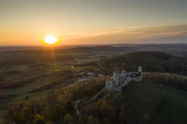 Schloss Checiny bei Kielce, Polen Luftaufnahme — Stockfoto