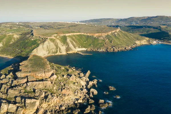 Flygfoto Över Naturen Landskap Ghajn Tuffieha Bay Malta — Stockfoto
