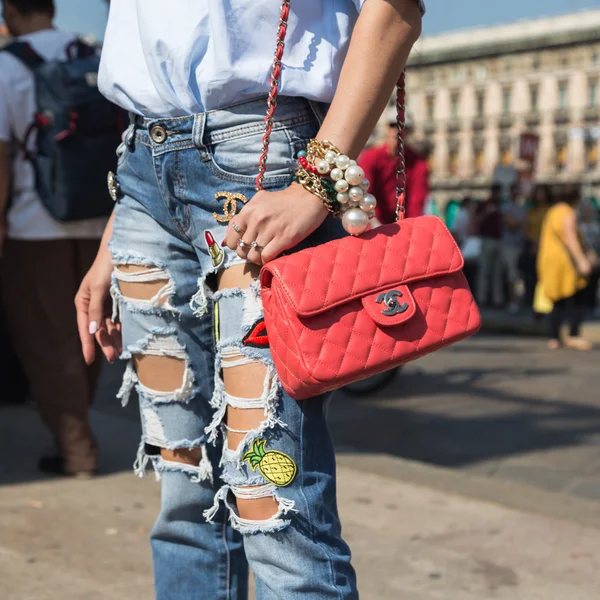 ミラノ ・ ファッション ・ ウィーク中にバッグの詳細 — ストック写真