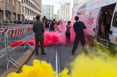 Milan, İtalya'da protesto öğrenciler