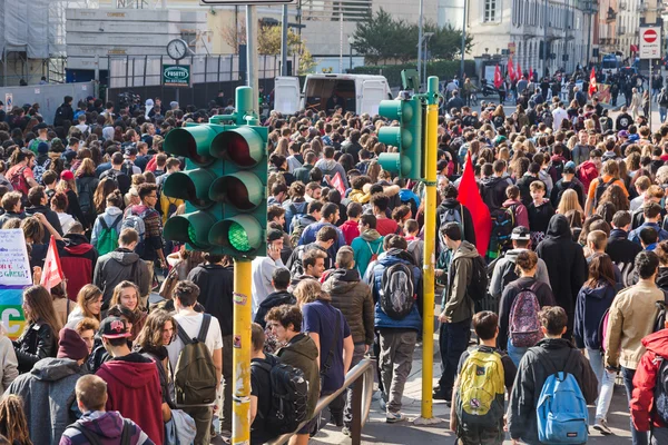 Studenten protesteren in Milaan, Italië — Stockfoto