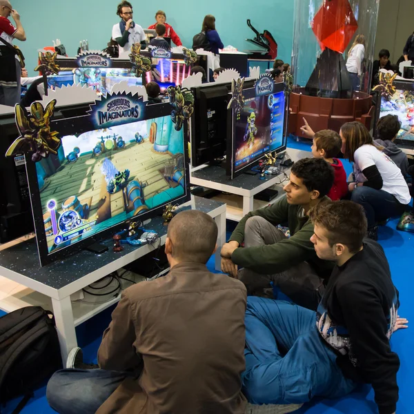 Mensen in Milaan Games Week 2016 — Stockfoto