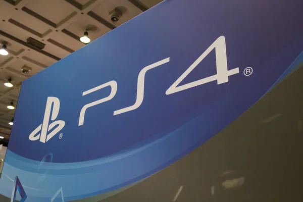 Logo PlayStation 4 u Milána Games týden 2016 — Stock fotografie