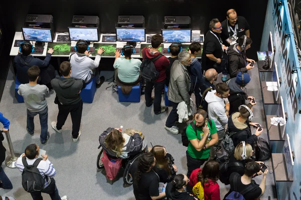 Les gens à Milan Games Week 2016 — Photo