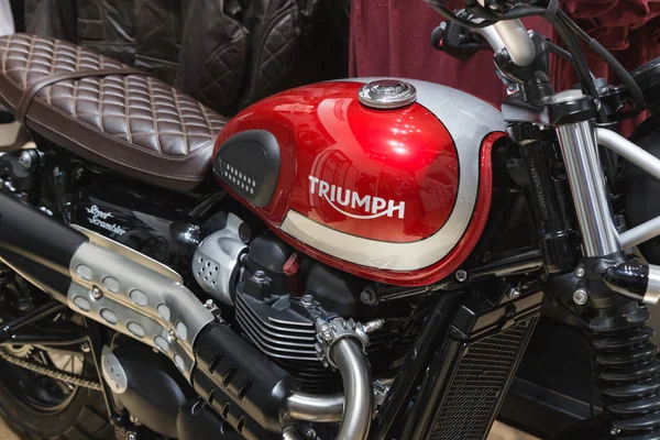Detalj av Triumph motorcykel utställda på Eicma 2016 — Stockfoto