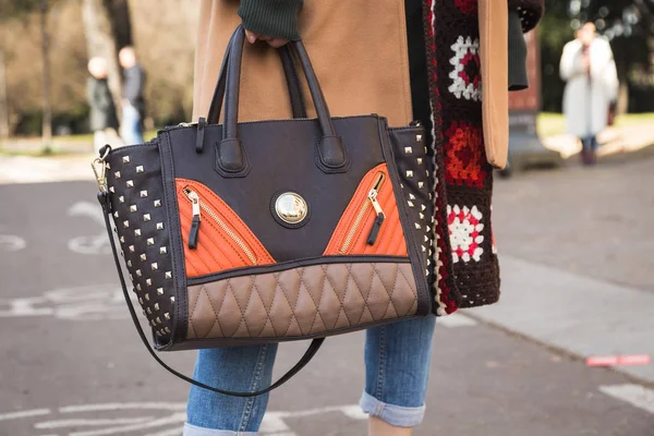 Detail of bag at Milan Men's Fashion Week — Stock Photo, Image