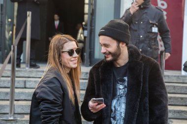 Milan erkekler moda haftası moda insanlar 