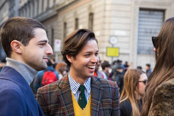 Fashionable people at Milan Men's Fashion Week — Stock Photo, Image