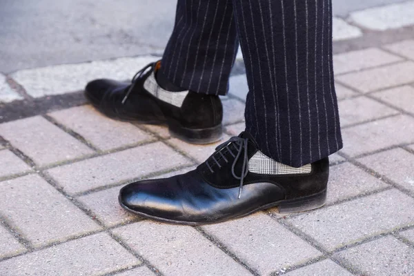 Ayrıntı ayakkabı Milan erkekler moda haftası — Stok fotoğraf