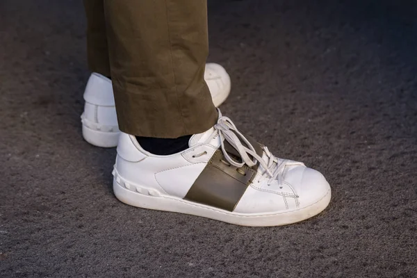 Detail der Schuhe auf der Mailänder Männermodewoche — Stockfoto