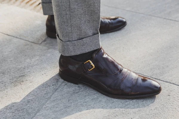 Detalhe de sapatos na Milan Men 's Fashion Week — Fotografia de Stock