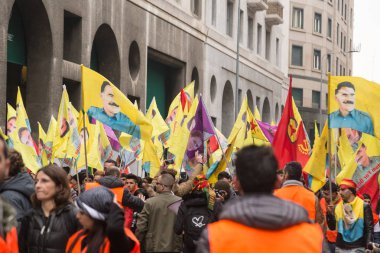 Milan, İtalya'da protesto Kürt göstericiler
