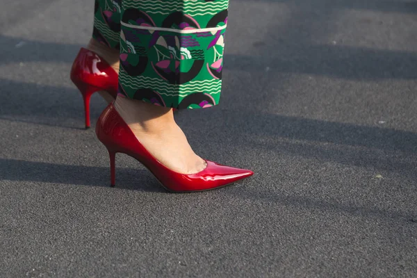Ayrıntı ayakkabı Milan kadın moda haftası sırasında — Stok fotoğraf
