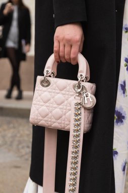 Ayrıntı çanta Milan kadın moda haftası