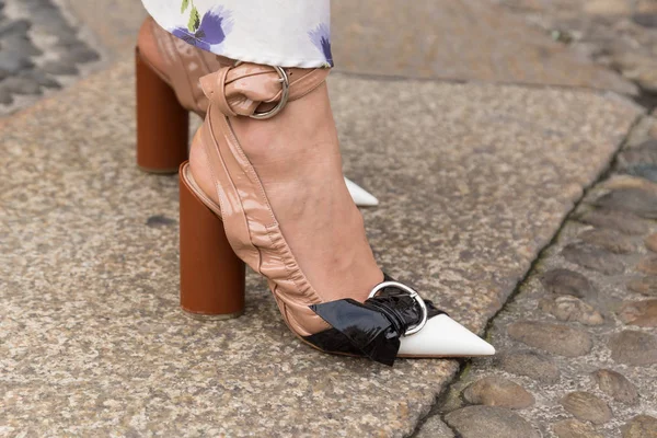 Detalle de zapatos en Milan Women 's Fashion Week — Foto de Stock