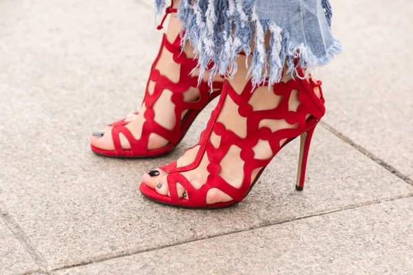 Деталь взуття на жінок Мілан тиждень моди — стокове фото