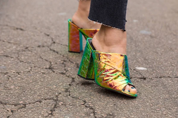 Detalle de zapatos en Milan Women 's Fashion Week — Foto de Stock