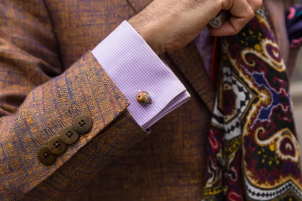 Detail of a fashionable man at Milan Women's Fashion Week — Stock Photo, Image