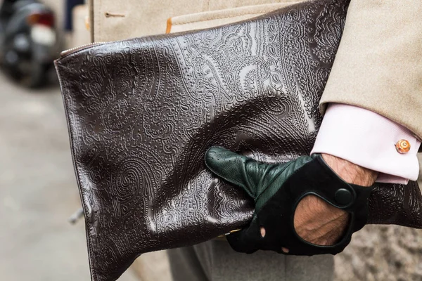 Detail of bag at Milan Women's Fashion Week — Stock Photo, Image