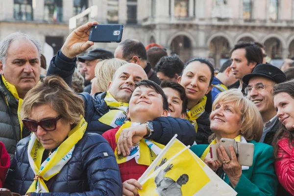 Pelgrims Welkom Zijne Heiligheid Paus Francis — Stockfoto