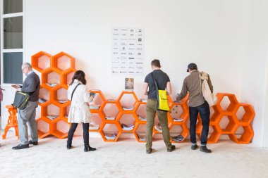 İnsanlar Fuorisalone 2017, Milano, İtalya ziyaret
