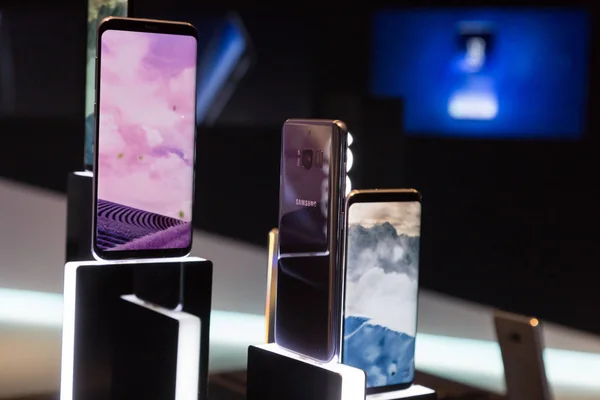 Yeni Samsung S8, Fuorisalone 2017 