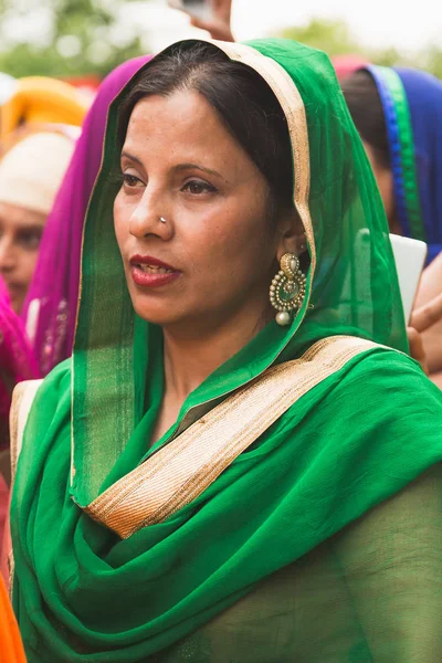Mujer sij que participa en el desfile de Vaisakhi — Foto de Stock