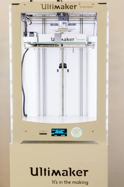 3D-printer op technologie-Hub in Milaan, Italië — Stockfoto