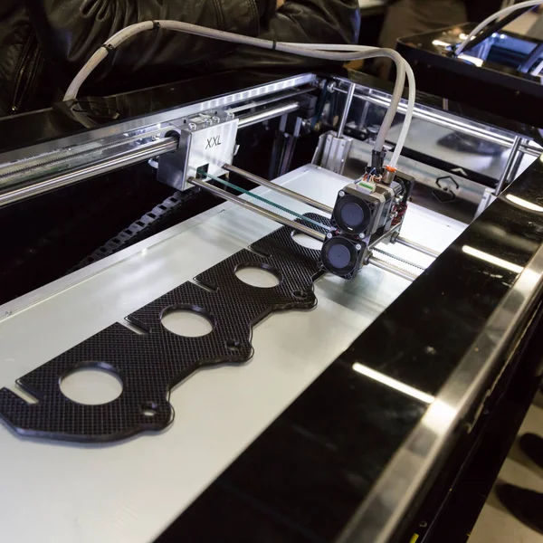 3D принтер на Technology Hub в Милане, Италия — стоковое фото