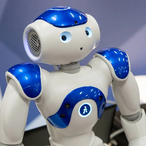 Robot at Technology Hub in Milan, Italy — Stock Photo, Image