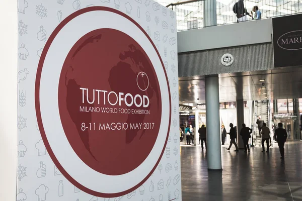 Знак в 2017 році Tuttofood в Мілані, Італія — стокове фото