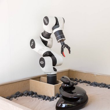 Ekranda sonraki Fest kablolu robot kol