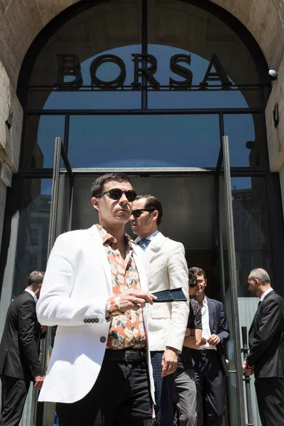 Milan erkekler moda haftası moda adam — Stok fotoğraf