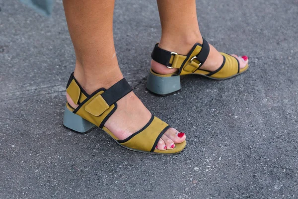 Detalle de zapatos en Milan Women 's Fashion Week — Foto de Stock