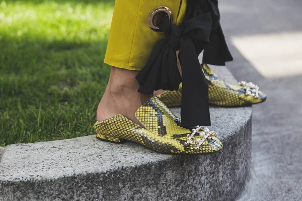 Detalle de zapatos en Milan Women 's Fashion Week — Foto de Stock