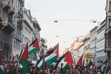 İsrail'in Jerusalem başkenti karşı protesto insanlar