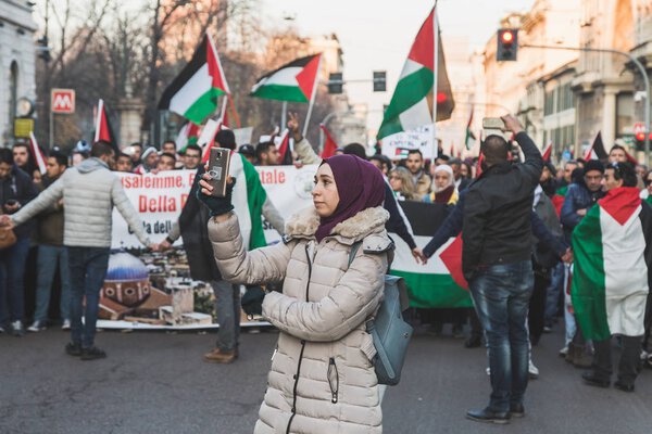 People protesting against Jerusalem capital of Israel
