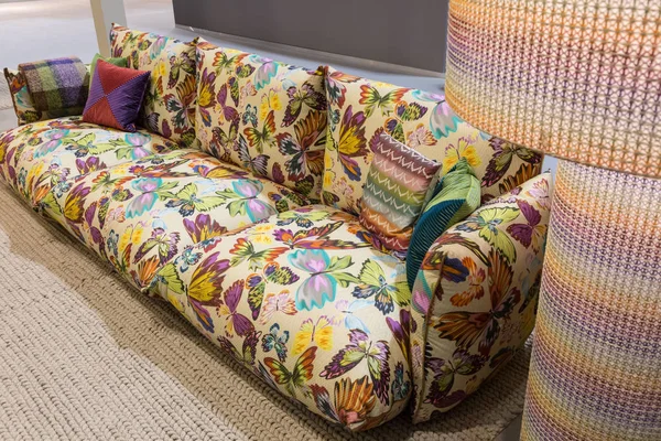 Missoni couch auf der homi 2018 — Stockfoto