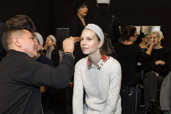 Nydelig modell på make-up – stockfoto