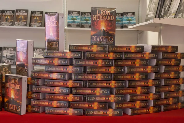 Dianetics książek o Tempo di Libri 2018 w Mediolan, Włochy — Zdjęcie stockowe