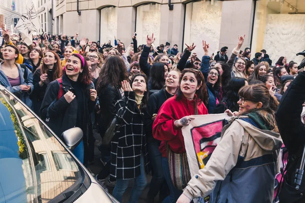 Students celebrating the International Wome's Day — Stock Photo, Image