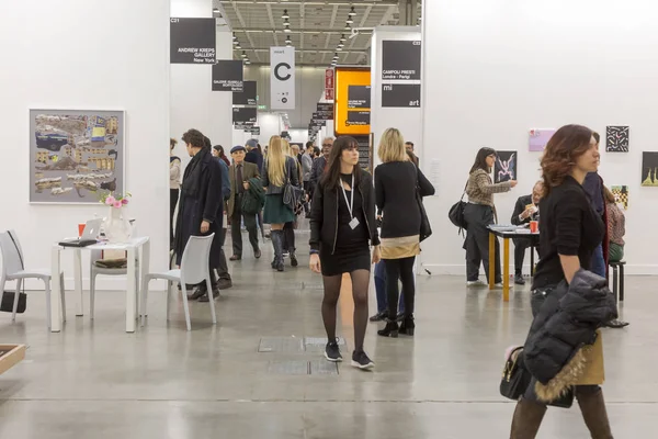 People visiting Miart 2018 in Milan, Italy — Stock Photo, Image