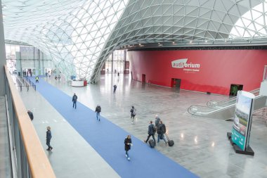 Eicma 2019 'u ziyaret edenler Milano, İtalya