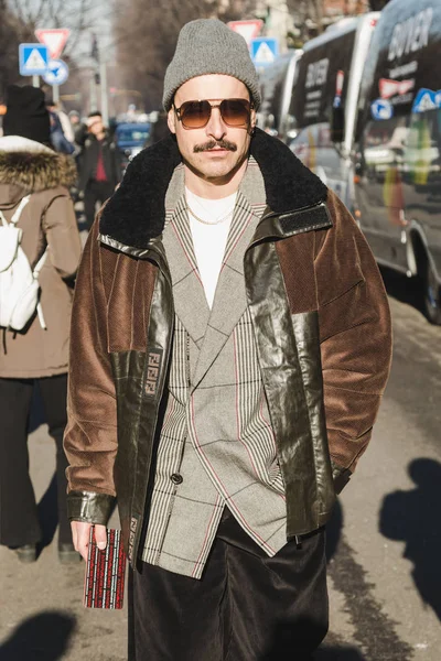 Fashionable man during Milan Men's Fashion Week — Stock Photo, Image