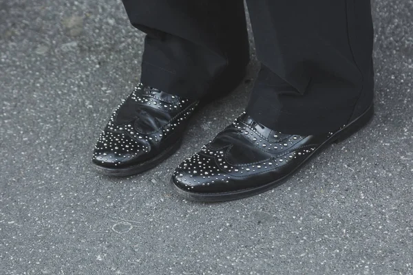 在米兰男装时装周鞋子的细节 — 图库照片