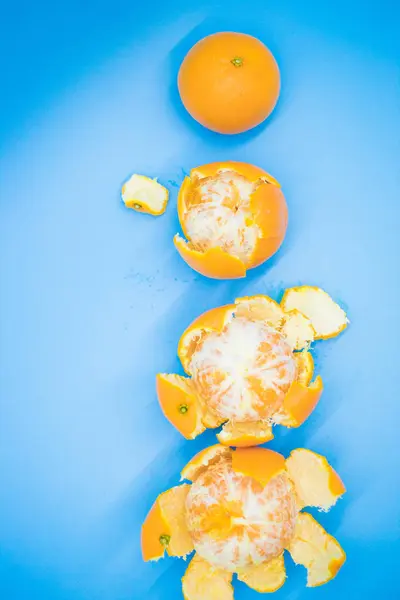 Tangerinas Sobre Fundo Azul — Fotografia de Stock