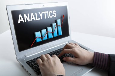işadamı calculatio tahmini bir dizüstü analitik, çalışma