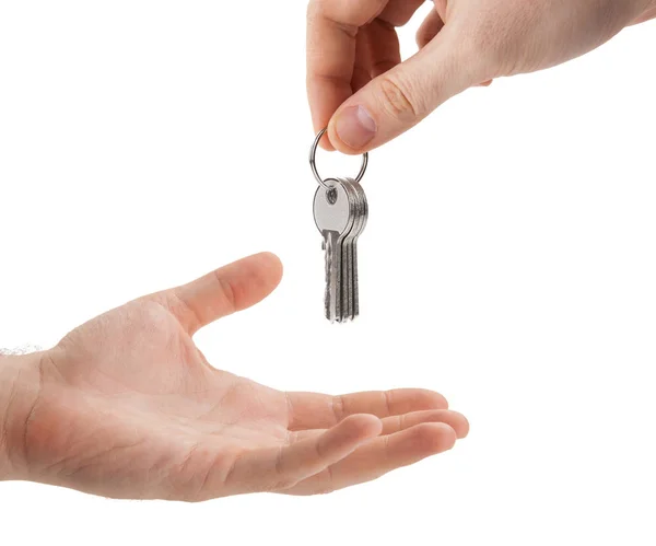 Mãos sobre as chaves do apartamento de mão em mão — Fotografia de Stock