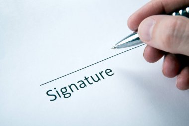 Bir belge için bir imza ve bir adamın elini bir yer ile kablosuz