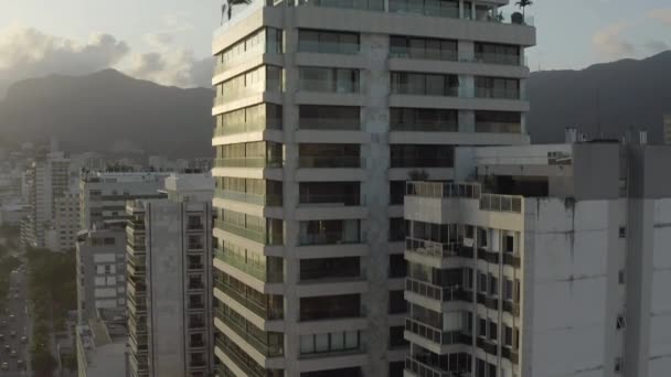 Drone Disparo Ascendente Horizonte Río Janeiro Durante Atardecer Brasil — Vídeos de Stock